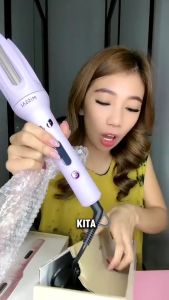 【Free Makeup Brush】Missai Curling Iron Automatic Hair Curler Catokean Keriting Otomatis 28MM Rambut Catokan Curly Gigi Keempat Layar Tampilan Digital Multifungsi Curling Taurus Hair Curly Styler Rambut Listrik Pemanasan Cepat ZC889 Alat Pengeriting