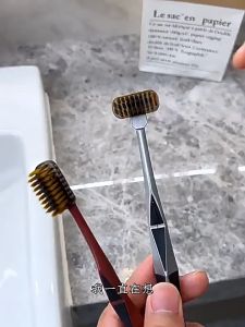 1Pcs Toothbrush Protector Cap Toothbrush Holder Clips Travel Toothbrush Head Covers For Travel