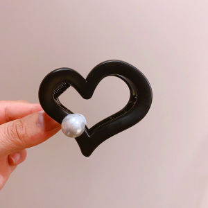 Medium Heart Shaped Hair Clip Womens 2024 New Half up Bun Hair Clip Shark Clamp Hair Accessories Korean Style Fresh out