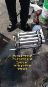 THANH LÝ máy cắt bánh tráng chất liệu inox