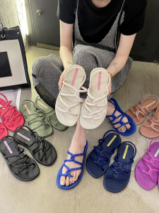 Ipanema Jelly Sandals Flat Bottom Slip-On Womens Shoes Simple Casual Summer Crossband Plastic Injection Molded Flip Flops