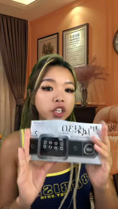 Lishu [Punk Limited] Black Pineapple 3.0 New Upgraded Sponges Puff Dry and Wet Dual Use Perfect Makeup Tool