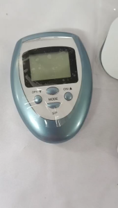 Máy Châm Cứu Mát Xa Bấm Huyệt Xung Điện Tần Số Thấp Massage Mặt Tạo V Line Mini Tặng Kèm 4 Miếng Dán PVN8451