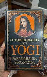 Autobiography of a Yogi - English & Tamil / Sri Paramahansa Yogananda