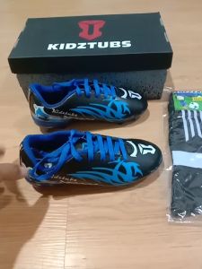 Paket Komplit Sepatu Bola & Kaos Kaki Anak Usia 6-10 Tahun