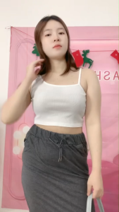 เรียบหรูดูดี ชุดเซ็ตสายเดี่ยว+กระโปรงทรงเข้ารูป ใส่สบาย เหมาะกับทุกโอกาส