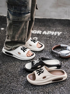 Mens Summer Slip-On Slippers Sporty Anti-Slip Office Wear Comfortable EVA Flat Heel Durable Casual Slippers for Daily Use