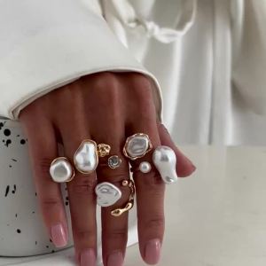 Ingemark 4 Styles Elegant Irregular Baroque Imitation Pearl Open Rings for Women New Trend Kpop Finger Rings Wedding Jewelry