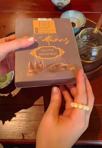 Nụ Hoàng Đàn Quốc Hương Thượng Hạng - Hộp 25 Nụ An Toàn Cho Sức Khỏe Xông Nhà Tẩy Uế Chiêu Tài Lộc
