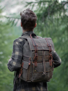 Retro Canvas Oil Wax Double Shoulder Backpack Large Capacity Hiking Mountain Climbing Bag Computer Bag for Men Casual Leisure