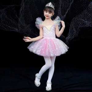 เด็กผู้หญิง น่ารัก ผีเสื้อ ผ้าทูลล์ กระโปรง ชุดการแสดงการเต้นชุดแยกไล่ระดับสี ไม่มีสาย แขนกุด เสื้อผ้าการแสดงสําหรับเด็ก