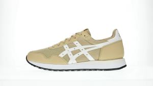 ASICS Men TIGER RUNNER II Sportstyle Shoes in Sand/White