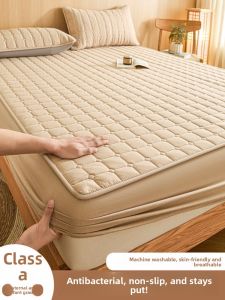KAMONI | Waterproof and Bedwetting Protection Mattress Cover