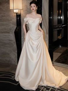 French Style off-Shoulder White Satin Welcome Light Wedding Dress Trailing Banquet Bride Wedding Toast Evening Dress