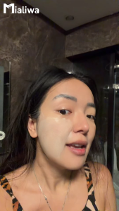 B1T1 Rosmar Kagayaku Alpha Arbutin Cream Pampaputi Whitening Exfoliating Moisturizing Facial Body Moisturizer Skincare Glycerin Squalane Acne Pimple Pore Minimizer Peklat Pekas Melasma Blemishes Wrinkles Dark Spot Glass Skin Hydrating Rejuvenating Cream