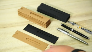 10 PCS กระดาษการ์ด กระเป๋าใส่ปากกา กล่องปากกากระดาษคราฟท์ที่เป็นมิตรกับสิ่งแวดล้อม กระเป๋าใส่ปากกาของขวัญ กระเป๋าใส่ปากกากระดาษคราฟท์