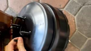 หม้อลมเบรค HINO DUTOR 1-1/2 (ชั้นครึ่ง) HNEC 0302-0172 สั่งเบิกโดยตรง