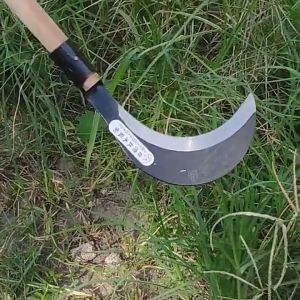 เคียวเหล็กแมงกานีสมีดหวดหญ้า ใบมีดคมทนแข็งแรงตัดกิ่งไม้ตัดหญ้าหรือใช้งานอื่นๆ