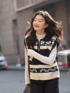 Autumn Wear Collar Floral Patterned Knit Vest