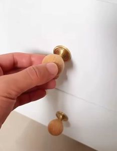 Nordic Japanese Style Solid Wood Ball Brass Small Handle Wardrobe Door Drawer Single Hole Circular Handle Knob Furniture Hardware