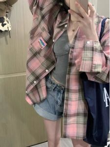 Retro plus Size Womens Long Sleeve Polo Collar Shirt Loose Fit Plaid Pattern Casual Style Spring Autumn Slimming Effect