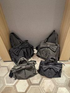 Nylon Butterfly Knot Handheld Crossbody Bag Womens Large Capacity Simple Commute Single Shoulder Tote Bag Fashion Design