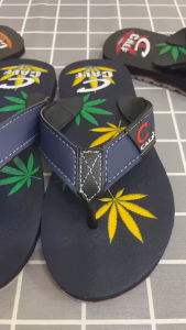 รองเท้าหูหนีบพื้นนิ่มยี่ห้อ CALF รุ่นCM865 ไซร้9.5-11.5 ใส่สบายเท้า