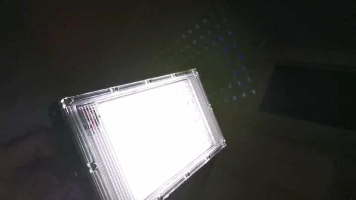 ไฟคีบแบต สปอตไลท์ LED 200W 350W 450W ใช้ไฟ 12V สำหรับภายนอกอาคาร ...