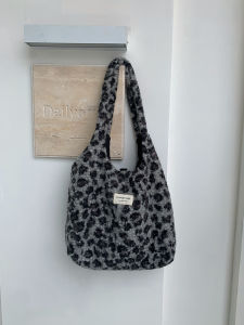 2025 autumn/winter new leopard print plush bag fashionable and casual shoulder bag womens daily commuting bag
