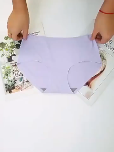 🫰🏻 Sweetie Store 🫰🏻 [ READY STOCK ] Women Underwear Ice Silk Comfortable Wear Plain Colour Panties Size M-2XL