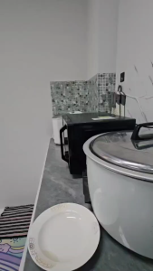 BIG-Cook กระดาษซับมันอาหาร ม้วนแกนยาว 1 หิ้ว 4 ม้วน สำหรับอาหาร72ดึง หนา 2ชั้น ทิชชู่สำหรับอาหาร