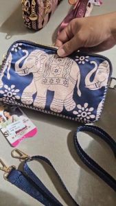 Tas Selempang Wanita Chibao CB 993-2 Motif Gajah
