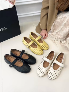 YOTO Leather Open-Work Mary Janes Loafers For Women Round-Toe Breathable Soft-Sole Flat Doll Shoes