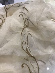 Vải voan kiến thêu màu da -khúc 2m9(khổ 2m1)may đầm váythiết kế thời trang