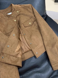 WANGGONGZHU | Elegant Short Suede Jacket Women Spring Autumn 2025 Fashion Popular Simple Personality Princess Style Button Decoration