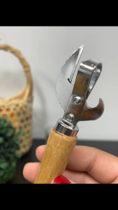 Newyorkbigsale ที่เปิดขวด ที่เปิดฝาขวด ด้ามไม้ No.Y2135