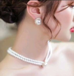 Faux Pearls Necklace & Earrings Set: A Guide to Wedding Simulated Pearls Accessories