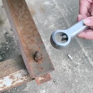 Rusty Nut Separation Wrench Damaged Screw Nut Splitter Remover Spanner Remove Cutter Tool Steel Wrench Hex Extractor Tools