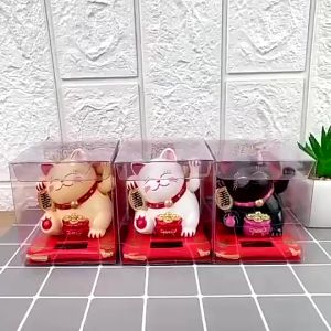 Solar Dashboard Mobil Terbaik Berkualitas Pejangan Kucing Hoki Kucing Hoki Pajangan Mobil Tangan Gemetar Yang Lucu Memberi Isyarat Pada Kerajinan Ornamen Mobil Surya Kucing