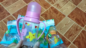 แพ็คคู่สุดคุ้ม Koon Noo ขวดนม คอแคบ 4ออนซ์ แบบมีมือจับและไม่มีมือจับ วัสดุโพลีโพรพิลีน ปลอด BPA