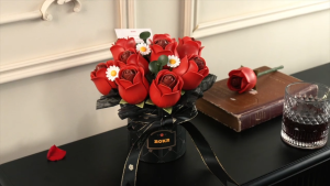 🌹 Funtory 🌹 พร้อมส่ง EN.ver ช่อดอกไม้ DIY กุหลาบแดง Red Rose Bouquet ของเล่น ของขวัญ ROKR AF02J
