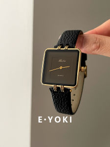 นาฬิกาข้อมือหนังแท้สี่เหลี่ยมสีทองดำสไตล์เรียบง่ายหรูหราสำหรับผู้หญิง สายรัดหนัง นาฬิกาข้อมือแบบดั้งเดิม ป้องกันน้ำได้