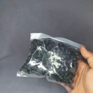 Pin Hitam Kaitan Gantungan Tempat Pakan Ayam Medion isi 150 Pcs Cantolan Kancing