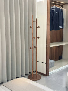 Retro Solid Wood Clothes Hanger Floor Standing Simple Bedroom Bedside Mobile Coat Rack Home Furniture Wooden Craft Bedding