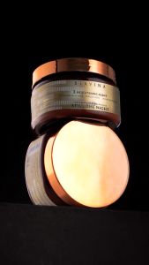 SLAVINA Bundle 2IN1 Shower Advanced Spill The Night (Body Scrub + Shower Gel) by Nagita Slavina – Sabun Mandi Cair Whitening Lulur Badan Mencerahkan dan Memutihkan Badan Lembut Melembabkan Body Care Harian Wangi Parfum Tahan Lama