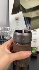 Máy xay hạt cà phê cầm tay chuyên nghiệp lưỡi xay 6 cánh core kép 55 cấp độ và 11 Level Thương hiệu Mỹ cao cấp HiBREW - G4B