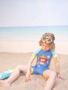 EOSM การฝึกว่ายน้ำเด็กฝึกมืออาชีพ กันแดด กันยูวี สำหรับเด็กๆ 3-16 ปี