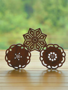 Tấm Đệm Cốc Cà Phê Gỗ Hồng Đào Laser Khoan Hoa Tuyết Tấm Đệm Cách Nhiệt Chia Sẻ Tấm Đệm Cốc Đệm Chân Cốc Rocket Home