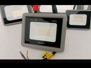 สปอร์ตไลท์ LED แสงขาว 10w/ 20w/ 30w/ 50w/ 100w Lamptan (CSO 1-5)