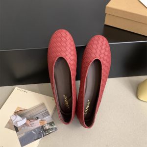 Giày Đơn Đế Phẳng Màu Đỏ Mùa Xuân Thu Mới Thoải Mái Đế Mềm Mũi Tròn Đa Năng Đế Bằng Thường Ngày Giày Đi Làm
